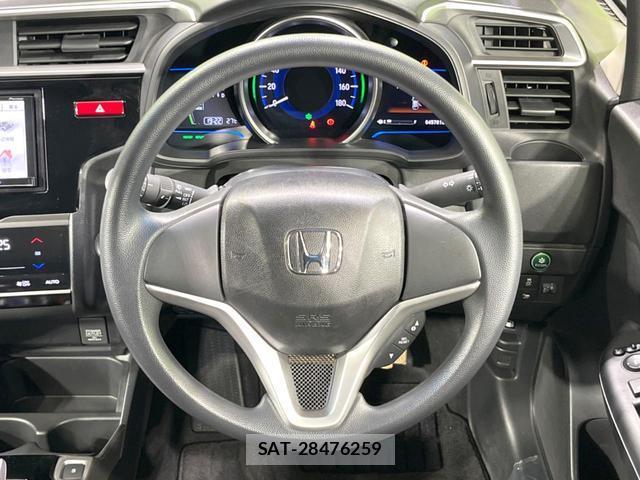 Honda FIT HYBRID 2013-09 8282646-10