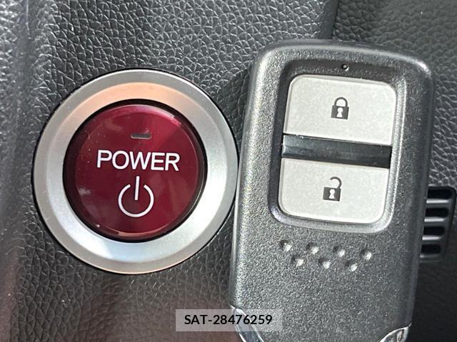 Honda FIT HYBRID 2013-09 8282646-5
