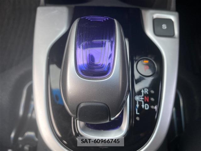 Honda FIT HYBRID 2017-02 8282723-18