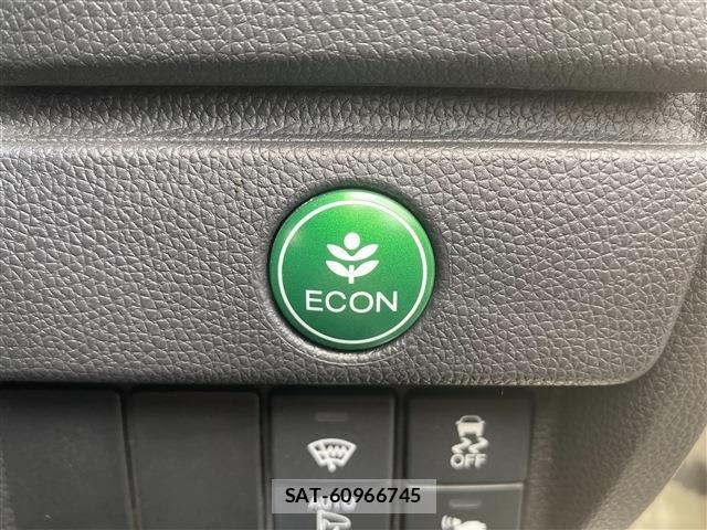 Honda FIT HYBRID 2017-02 8282723-19