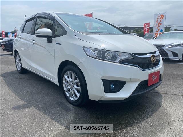Honda FIT HYBRID 2017-02 8282723-3