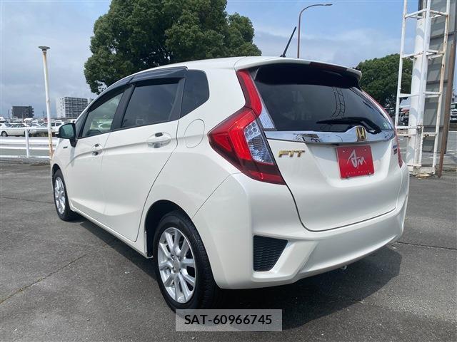 Honda FIT HYBRID 2017-02 8282723-7