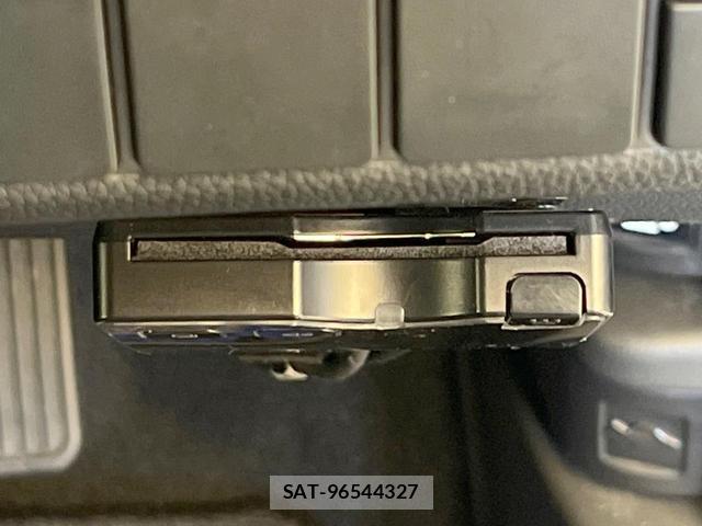 Honda FIT HYBRID 2014-04 8284909-5