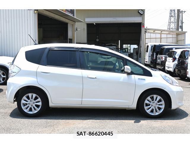 Honda FIT HYBRID 2013-07 8285295-11