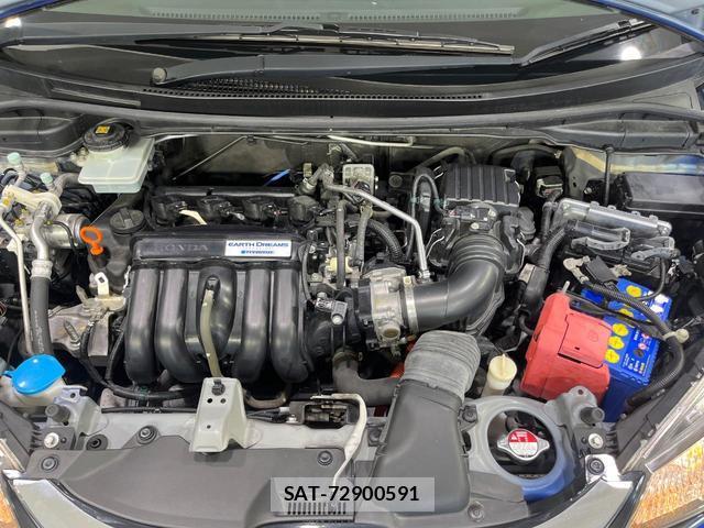 Honda FIT HYBRID 2015-10 8285501-17