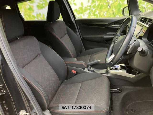 Honda FIT HYBRID 2015-07 8285750-4