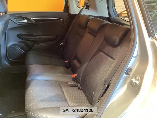 Honda FIT 2014-03 8276744-12