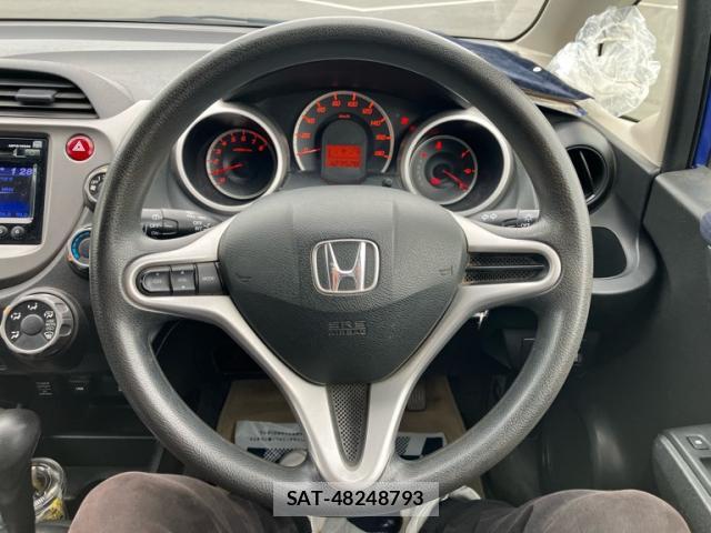 Honda FIT 2011-12 8279516-18