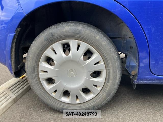 Honda FIT 2011-12 8279516-4