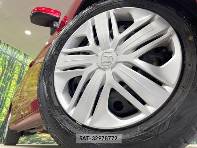 Honda FIT 2017-12 8282653-12