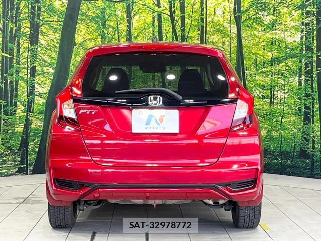 Honda FIT 2017-12 8282653-14