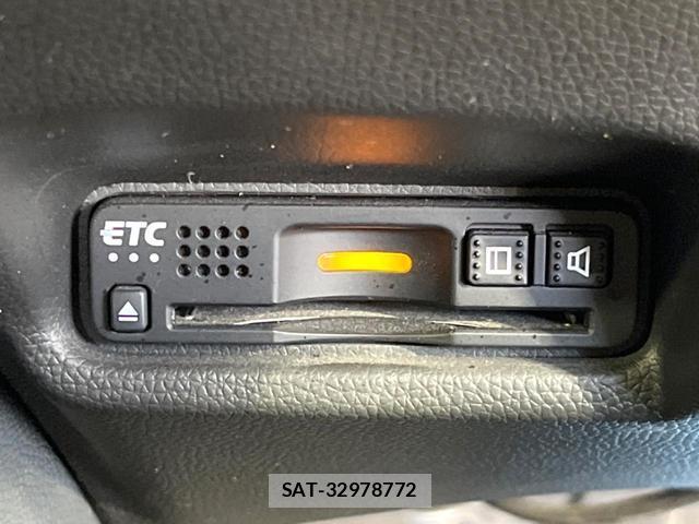Honda FIT 2017-12 8282653-4