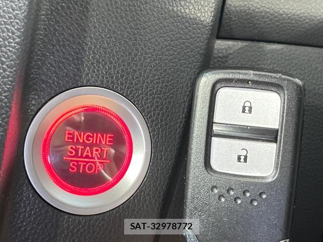 Honda FIT 2017-12 8282653-6