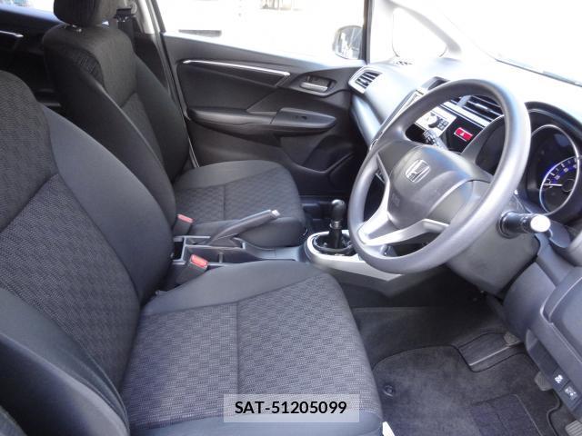 Honda FIT 2013-12 8282934-13