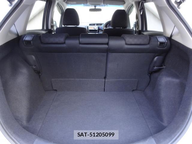 Honda FIT 2013-12 8282934-16