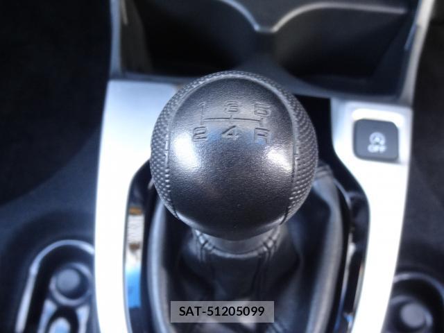 Honda FIT 2013-12 8282934-6
