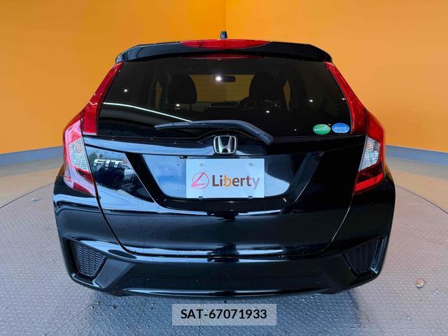 Honda FIT 2017-06 8282974-9