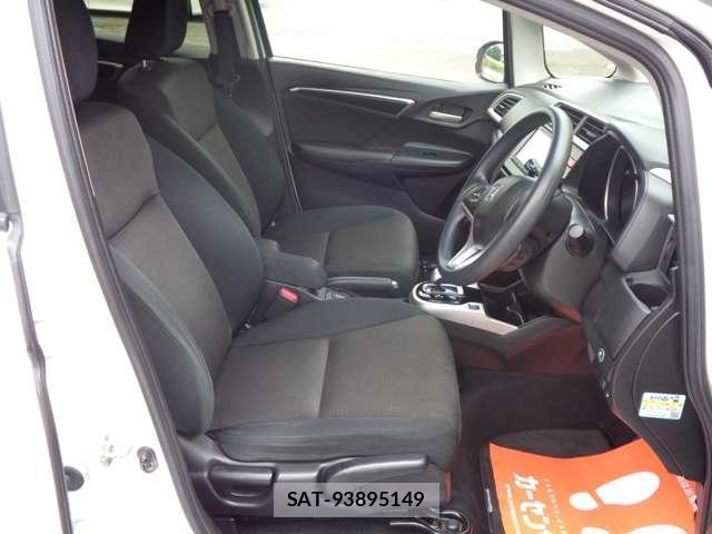 Honda FIT 2016-09 8282987-16