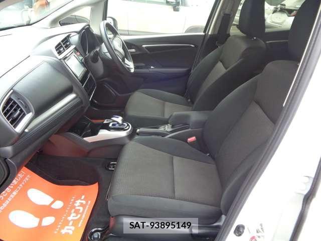 Honda FIT 2016-09 8282987-18