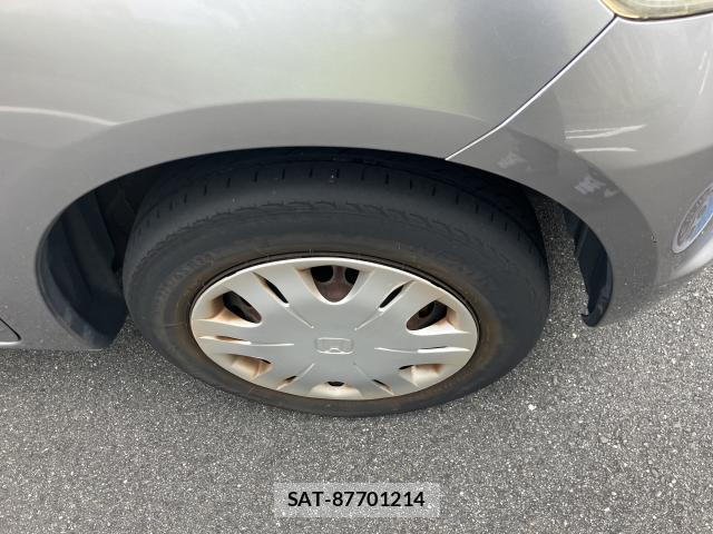Honda FIT 2009-10 8284227-6