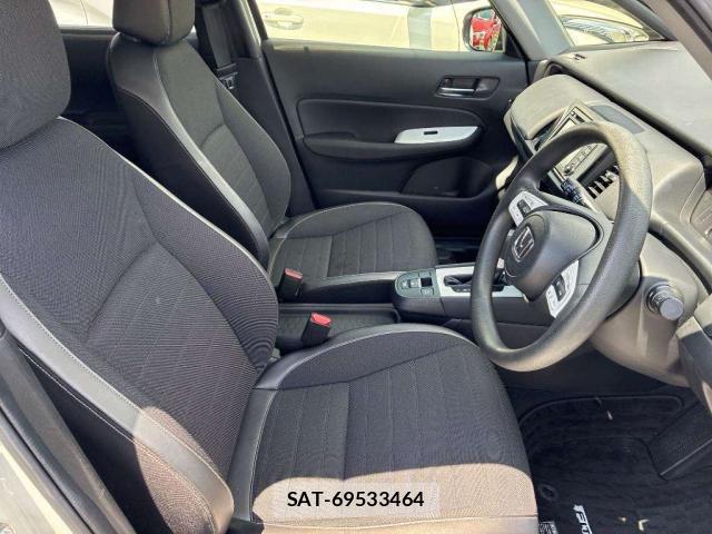 Honda FIT 2023-05 8284385-3