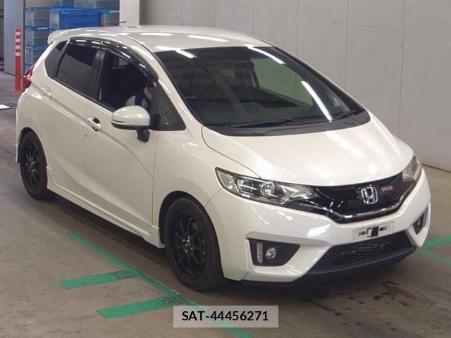 Honda FIT 2015-05 8284697-3
