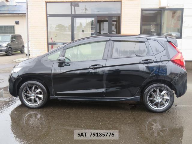 Honda FIT 2016-04 8285648-3