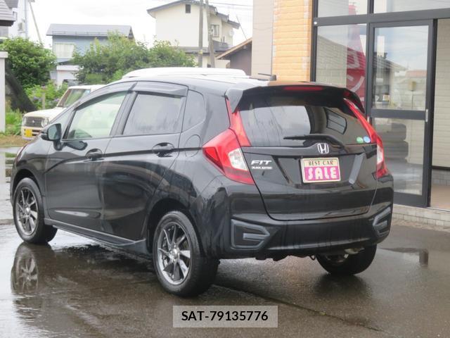 Honda FIT 2016-04 8285648-4