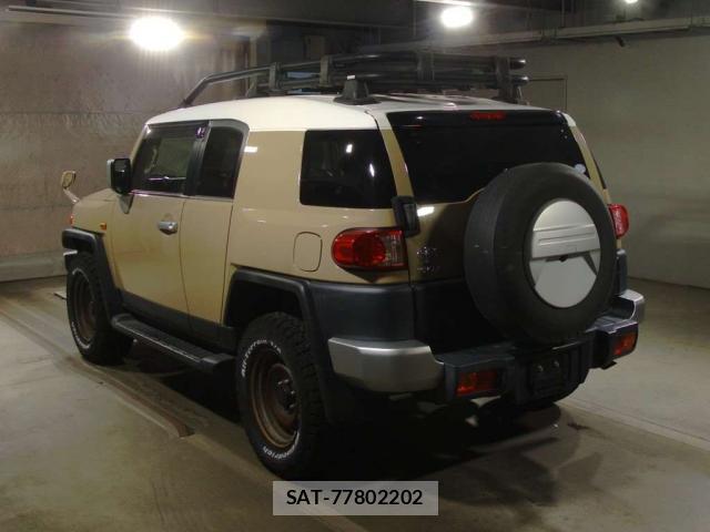 Toyota FJ CRUISER 2017-12 8277042-1