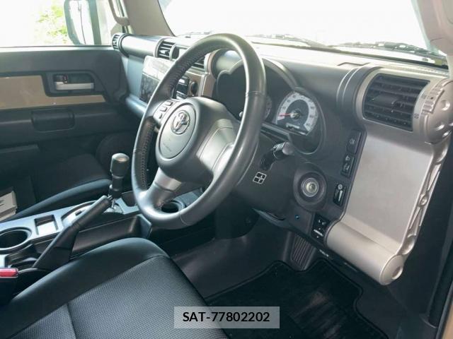 Toyota FJ CRUISER 2017-12 8277042-2