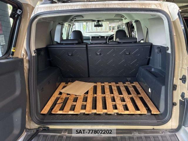 Toyota FJ CRUISER 2017-12 8277042-5