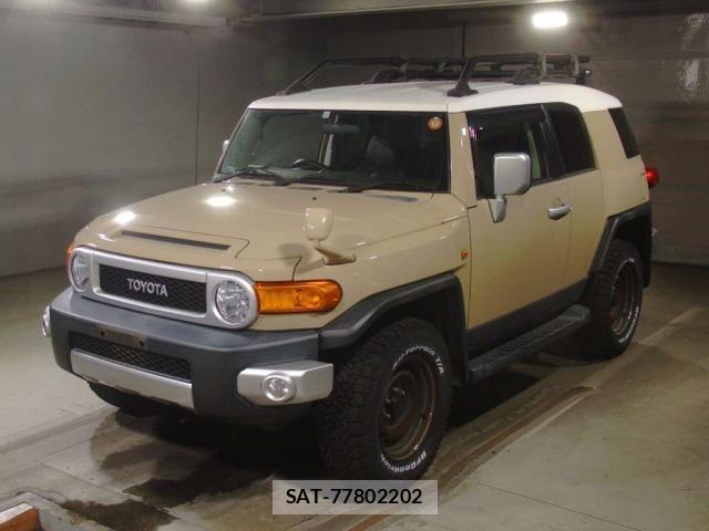 Toyota FJ CRUISER 2017-12 8277042-6