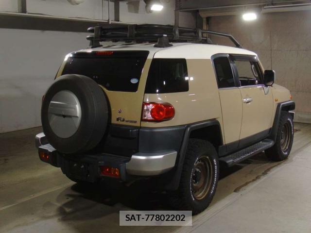 Toyota FJ CRUISER 2017-12 8277042-7