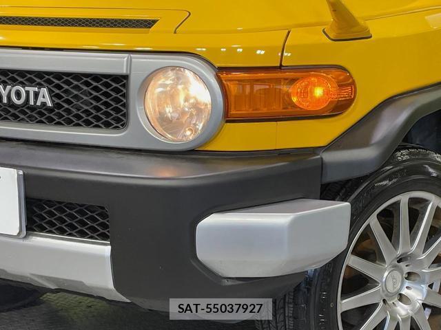 Toyota FJ CRUISER 2011-08 8278049-11