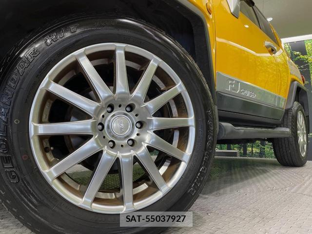 Toyota FJ CRUISER 2011-08 8278049-12