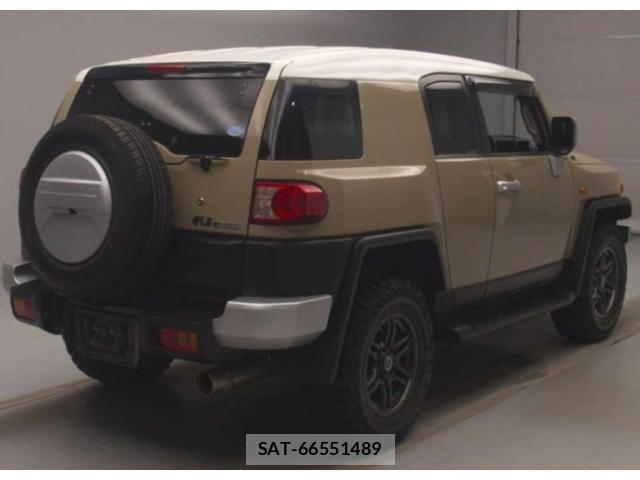 Toyota FJ CRUISER 2015-06 8278534-3