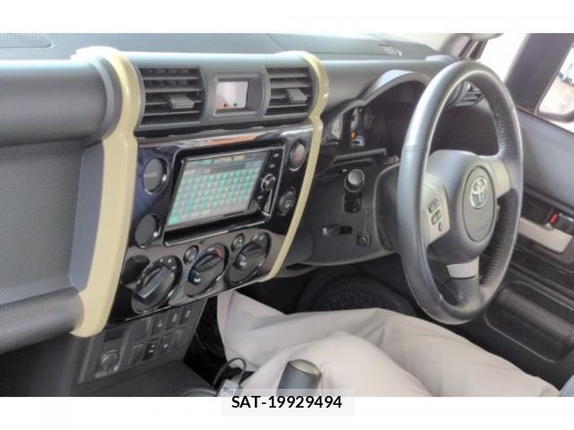 Toyota FJ CRUISER 2018 8278614-2