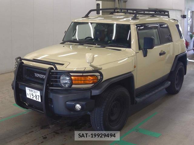 Toyota FJ CRUISER 2018 8278614-3