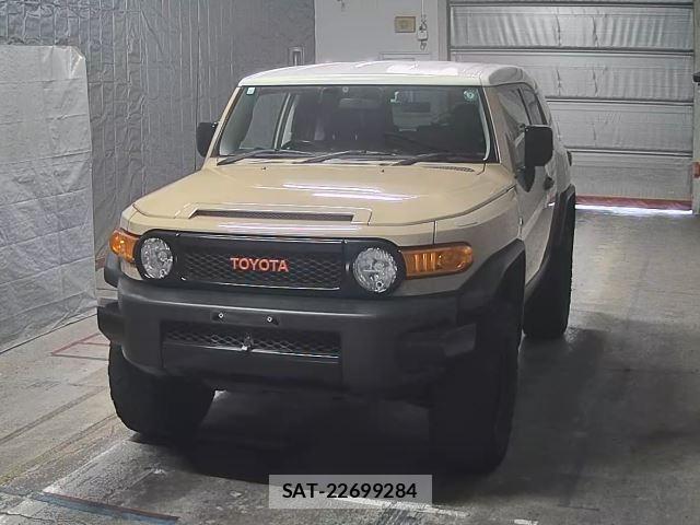 Toyota FJ CRUISER 2011-10 8278917-0