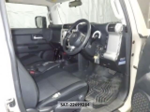 Toyota FJ CRUISER 2011-10 8278917-3