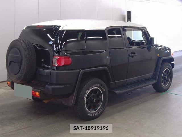 Toyota FJ CRUISER 2012-03 8278950-3