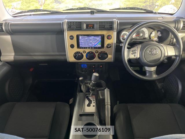 Toyota FJ CRUISER 2014-05 8279019-2