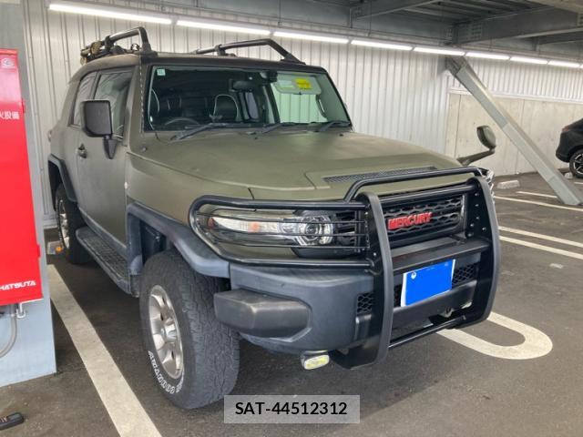 Toyota FJ CRUISER 2011-08 8279599-1