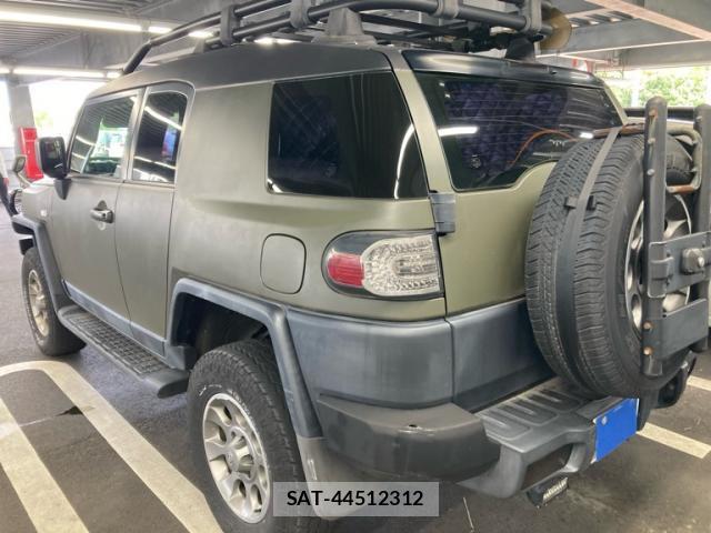Toyota FJ CRUISER 2011-08 8279599-13
