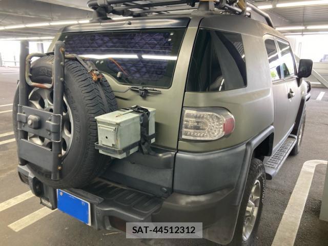 Toyota FJ CRUISER 2011-08 8279599-2