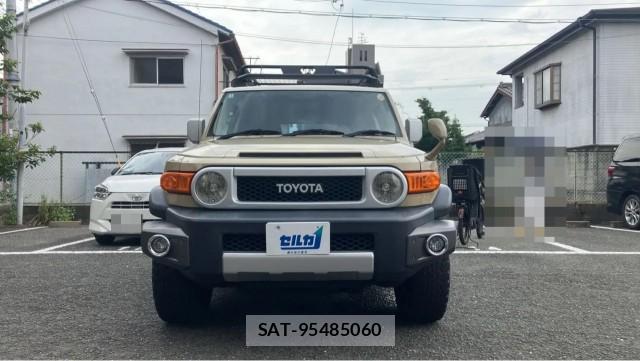 Toyota FJ CRUISER 2011-05 8281852-9