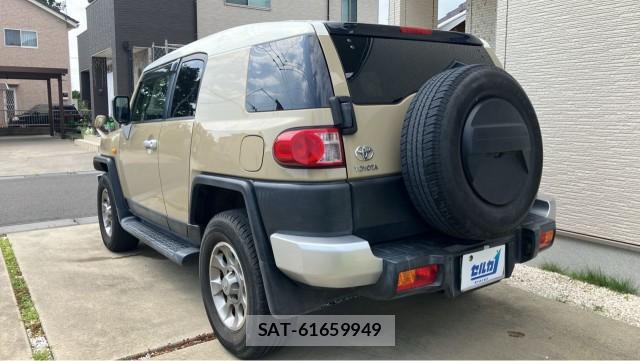 Toyota FJ CRUISER 2012-02 8282008-13