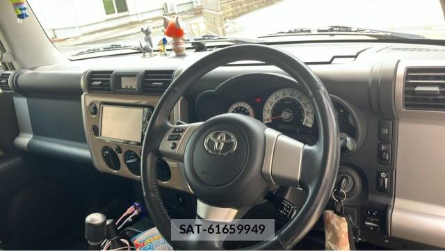 Toyota FJ CRUISER 2012-02 8282008-2