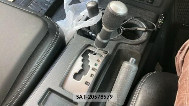 Toyota FJ CRUISER 2016-09 8282333-14