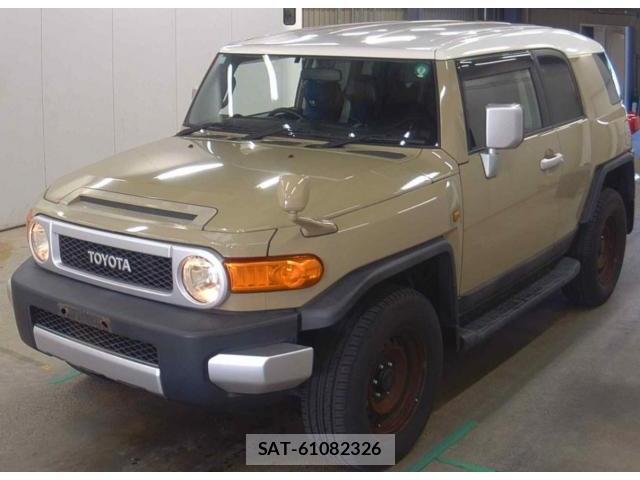 Toyota FJ CRUISER 2013-05 8283927-1